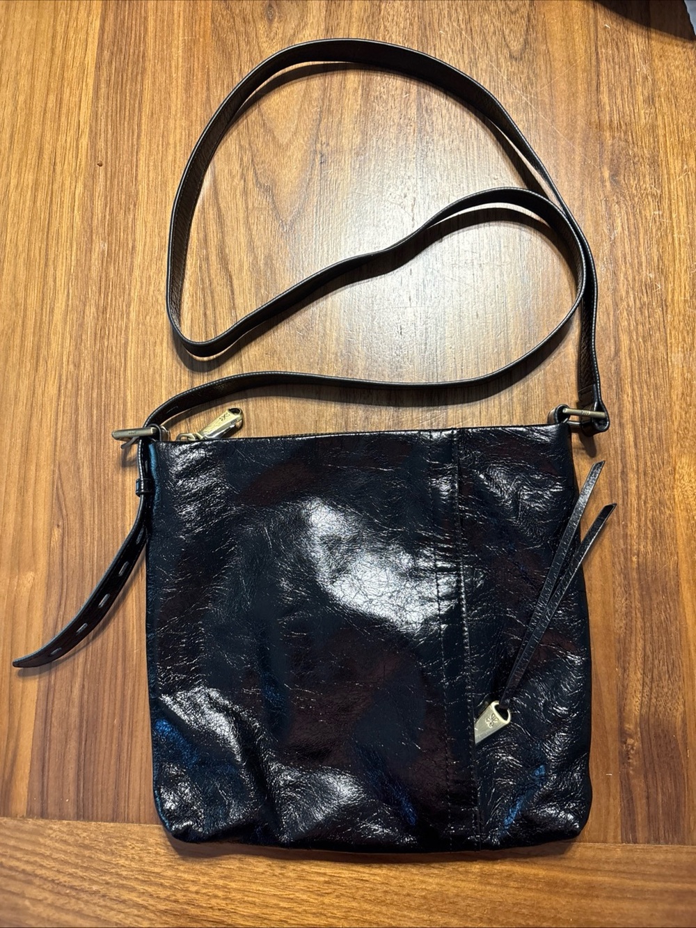Hobo Intl Shiny Leather Crossbody Handbag S Black Shimmer Pockets Lined Adj Bag